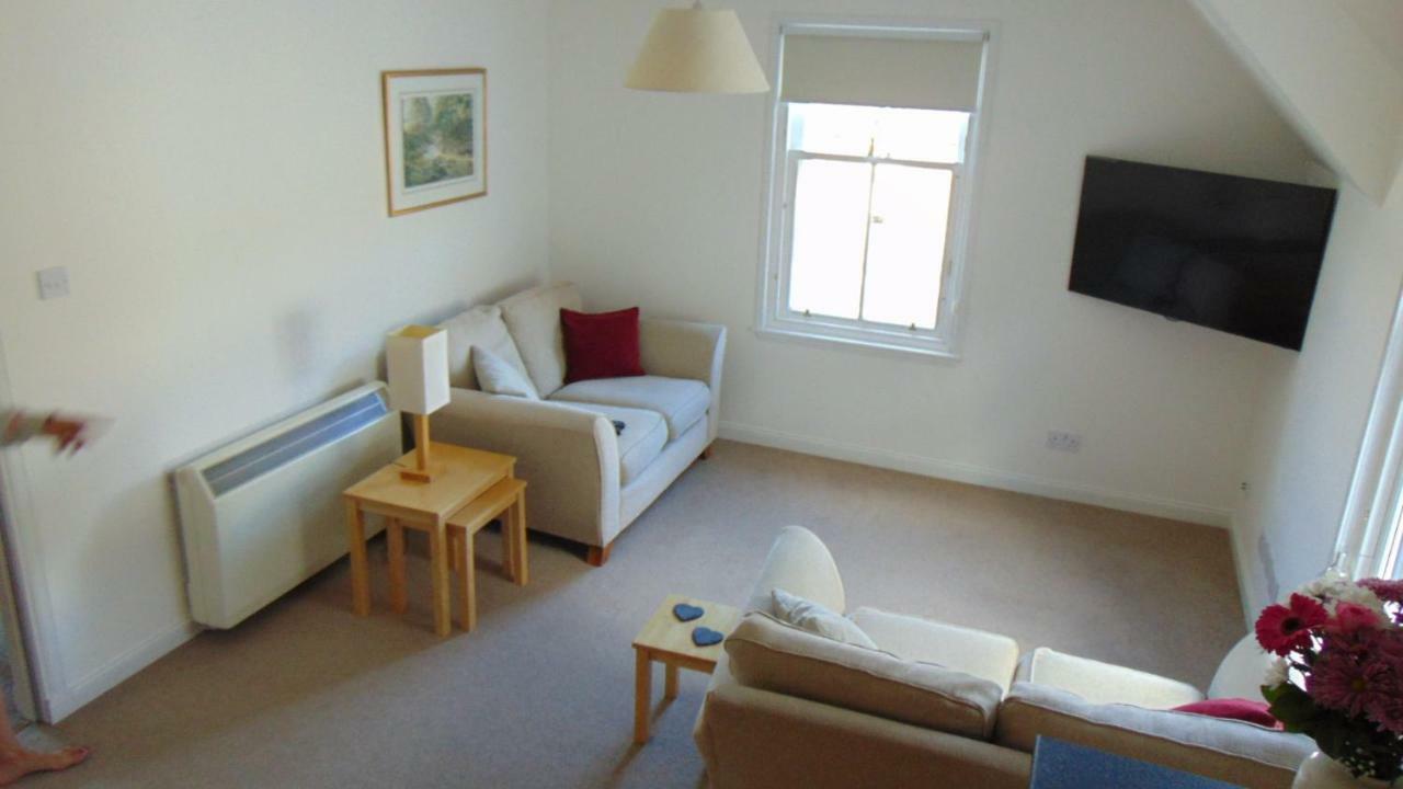 Montclaire Apartamento Ballater Exterior foto