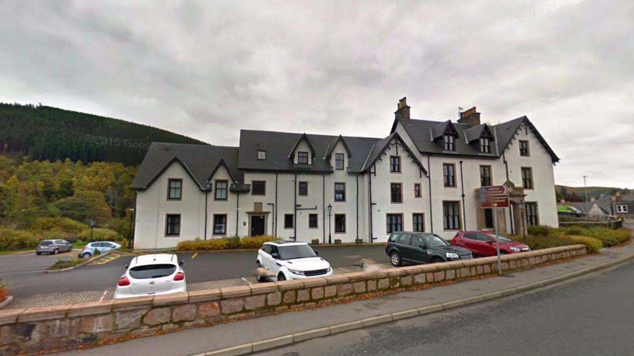 Montclaire Apartamento Ballater Exterior foto
